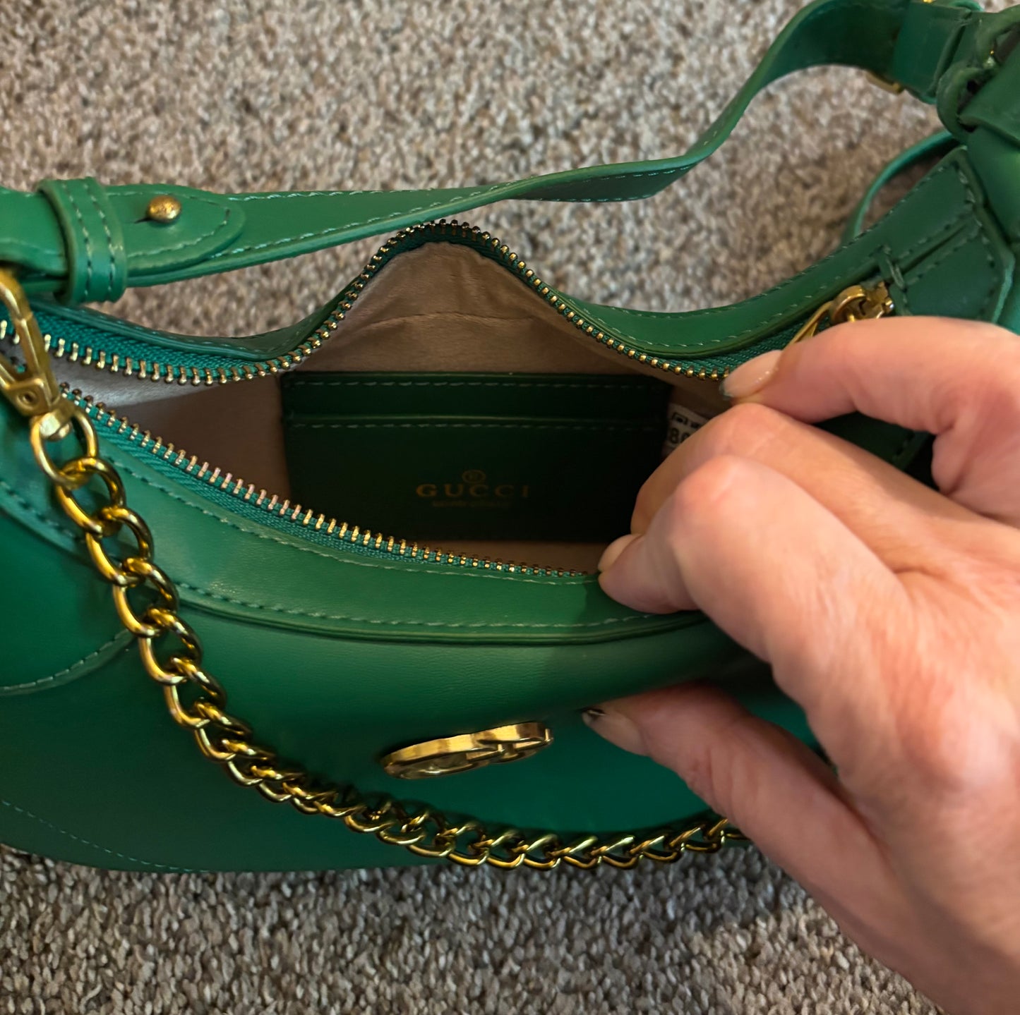 Gucci Green Leather Shoulder/Crossbody 2419