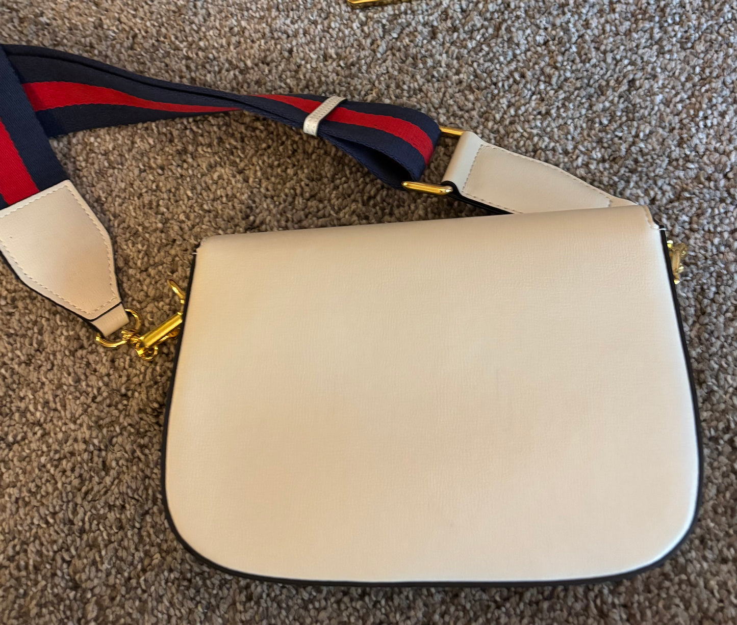 Gucci White Horsebit Shoulder Bag/Crossbody 2600
