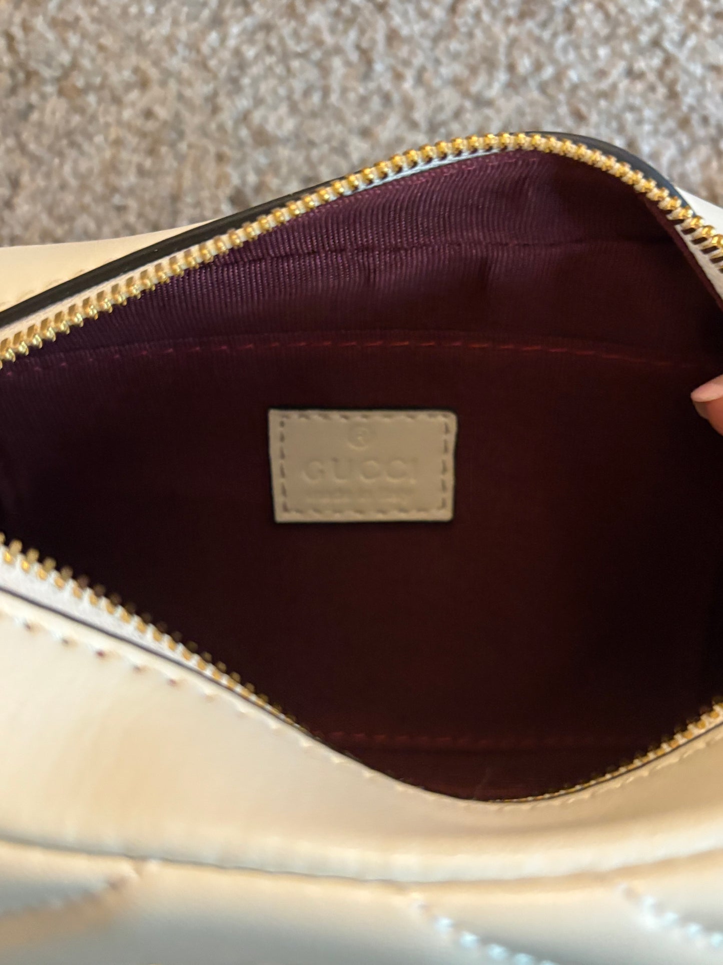 Gucci White Marmont Crossbody 2611