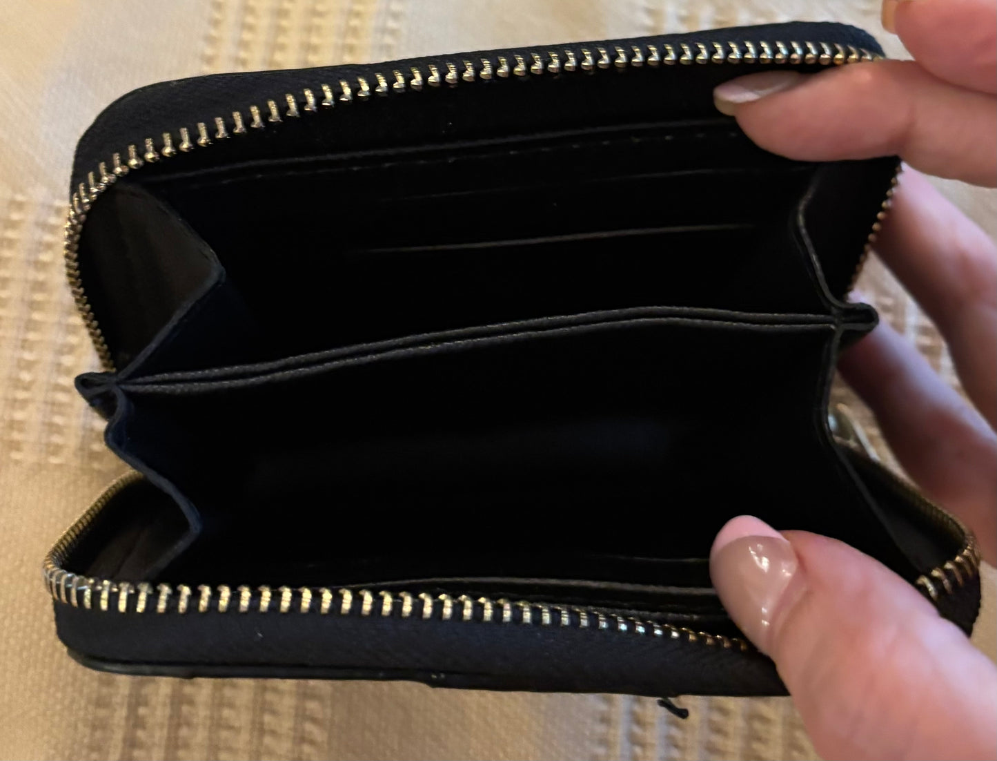 Gucci Mono Black Stripe Small Zippered Wallet 2661