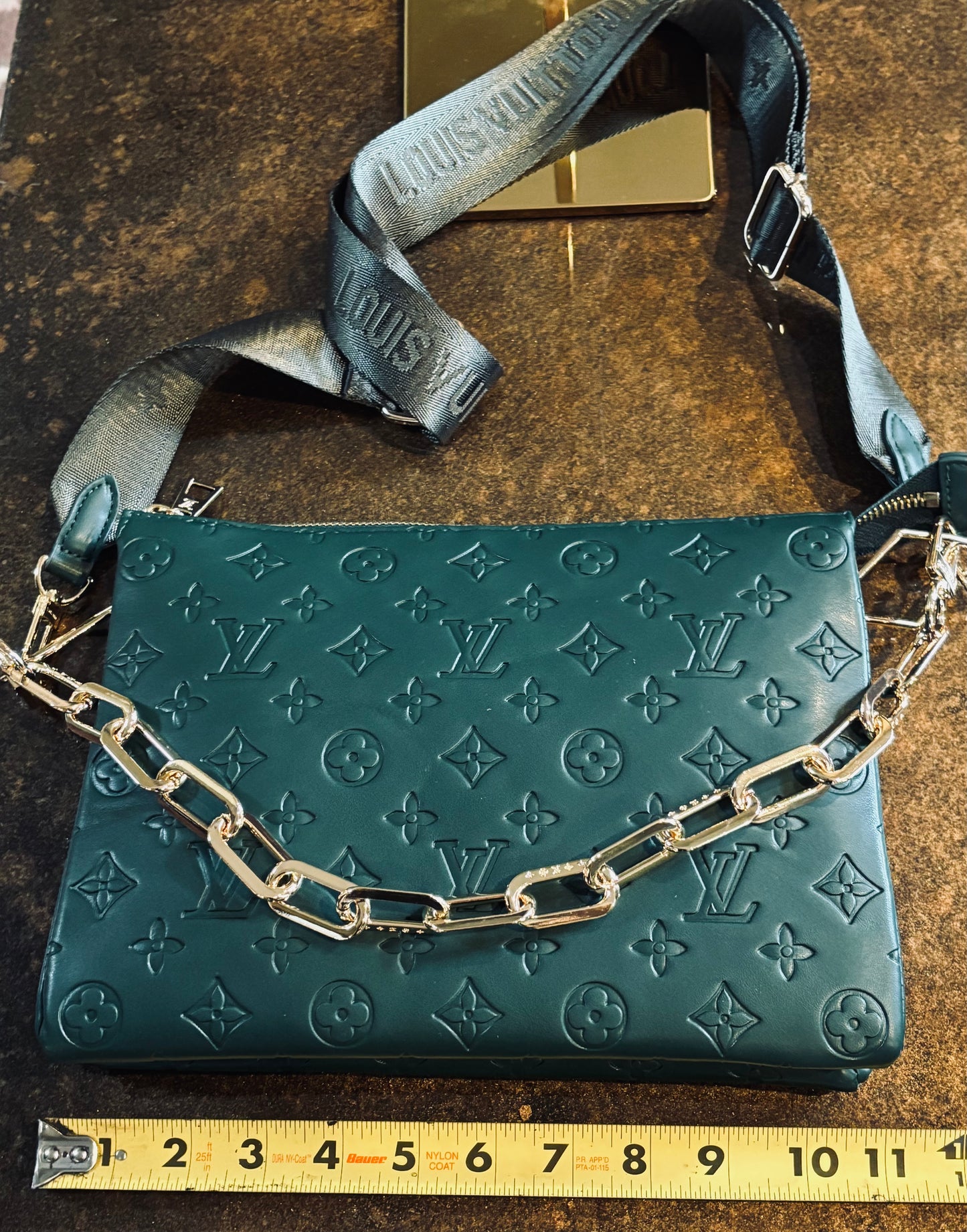 LV Deep Green Coussin