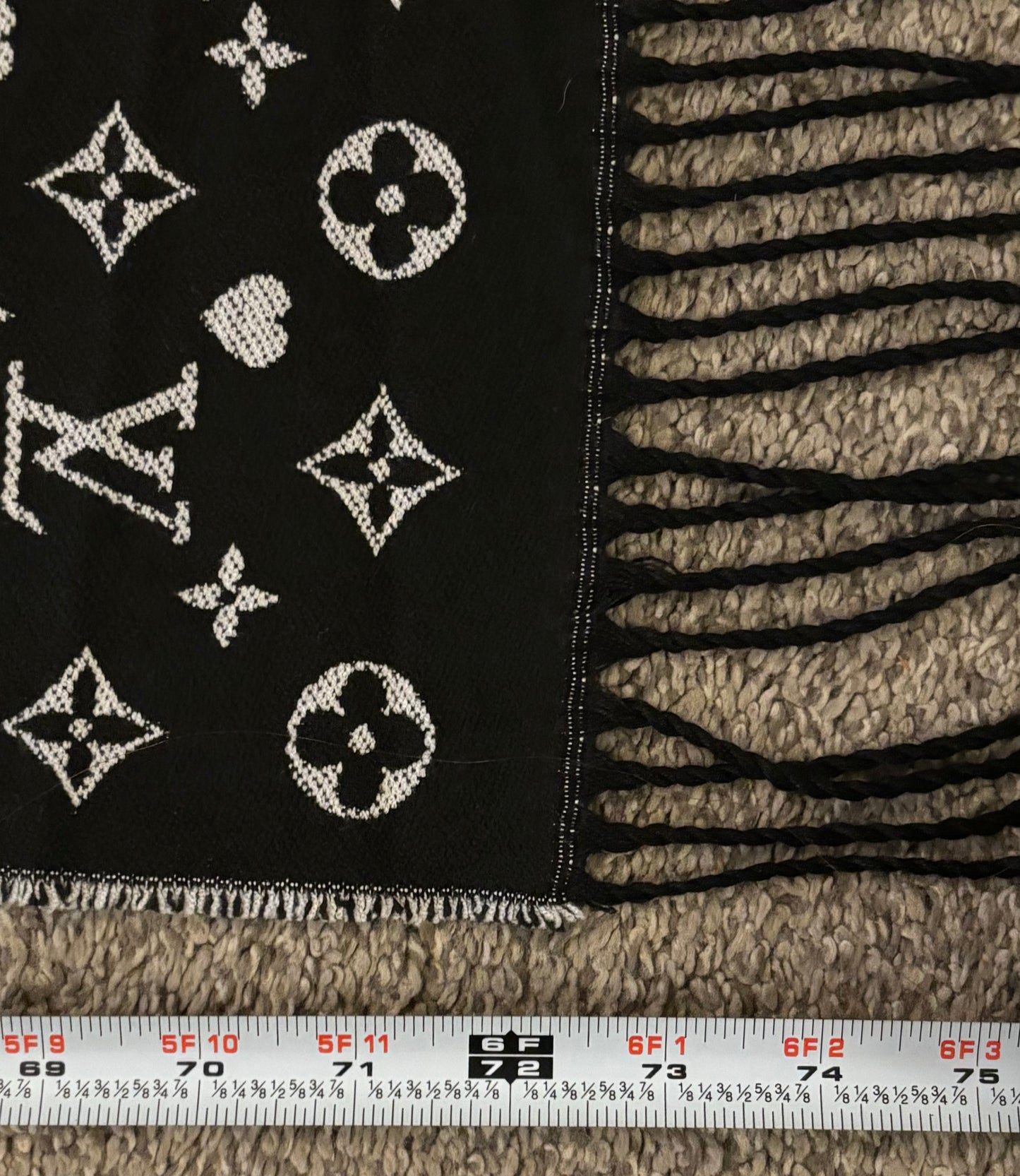 LV Black/Grey Scarf 2361
