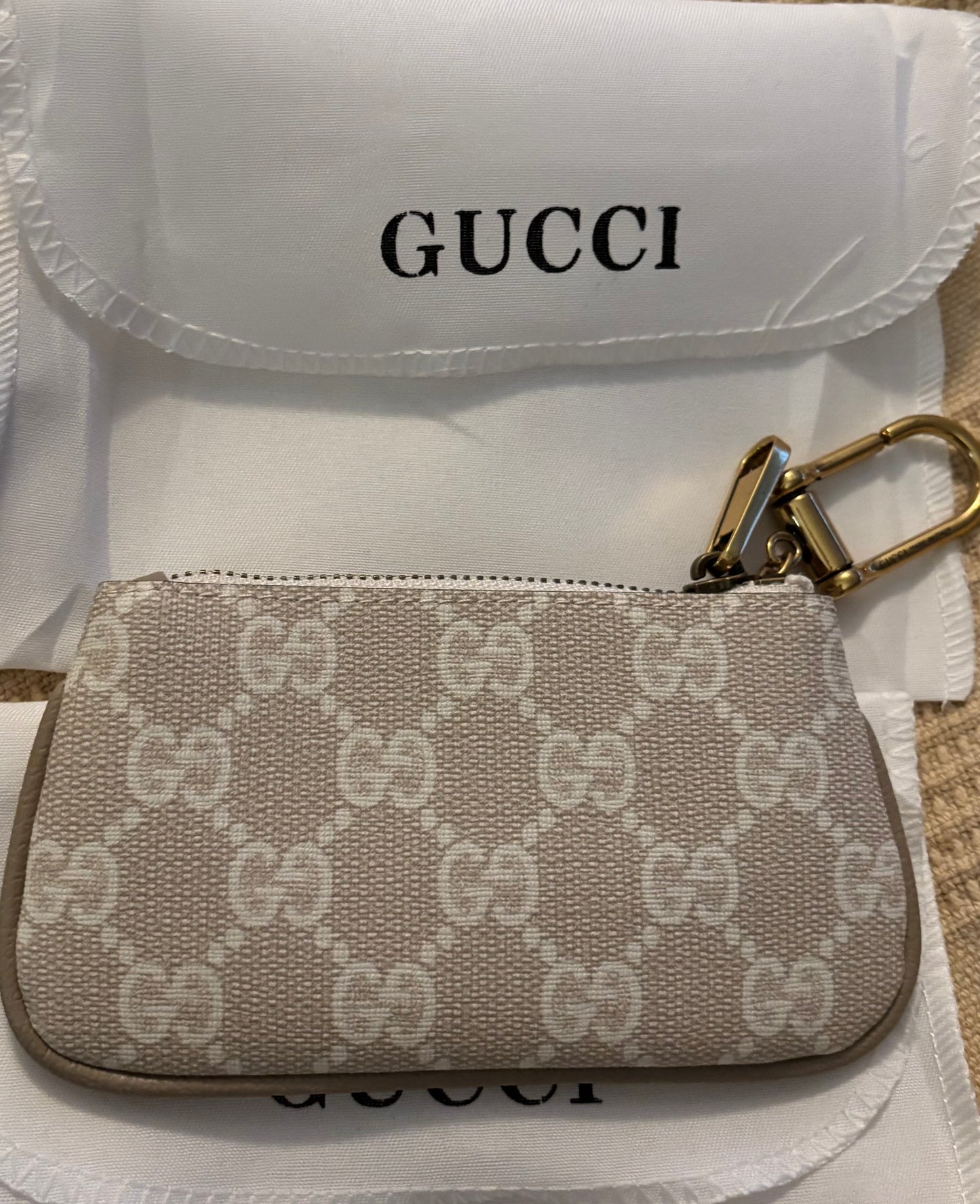 Gucci Light Tan Zippered Key Pouch 2354