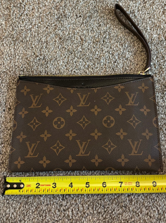 LV Mono/Black Clutch 2445
