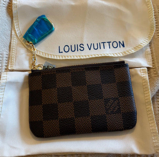 LV Zippered Key Pouch Damier
