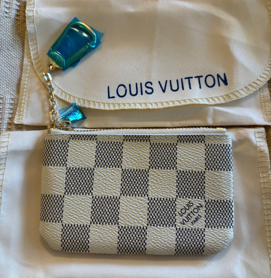 LV Zippered Key Pouch White Damier