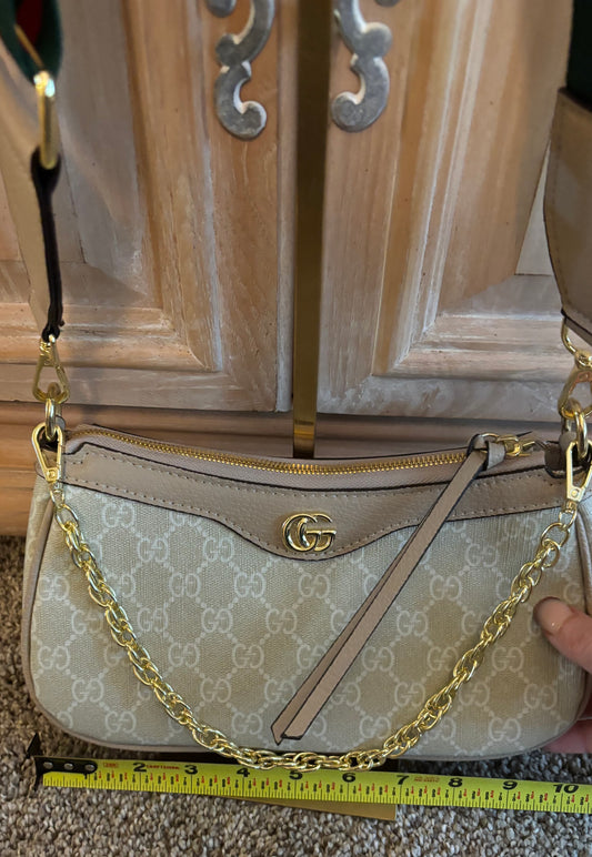 Gucci Cream Mono Shoulder/Crossbody 2477