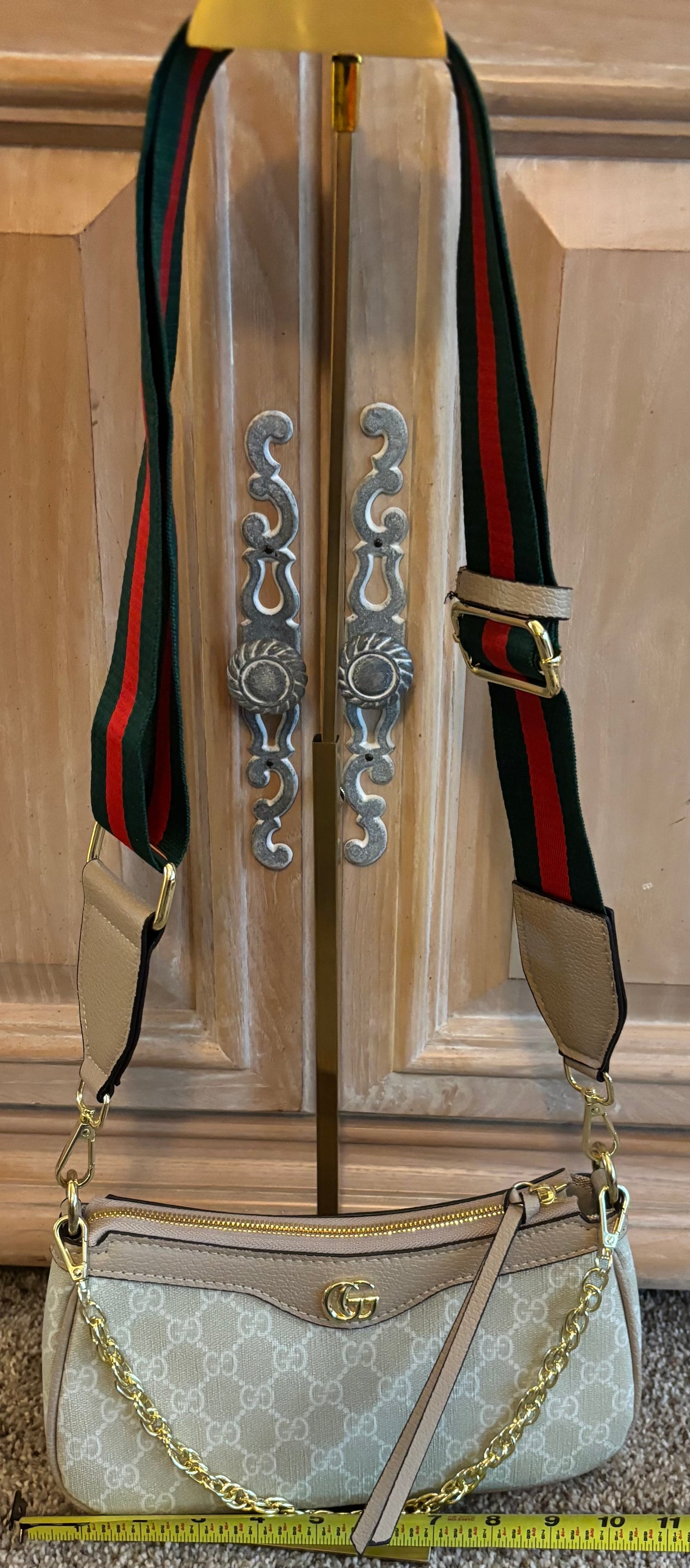 Gucci Cream Mono Shoulder/Crossbody 2477