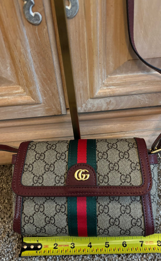 Gucci Mono Crossbody Maroon Trim 2482