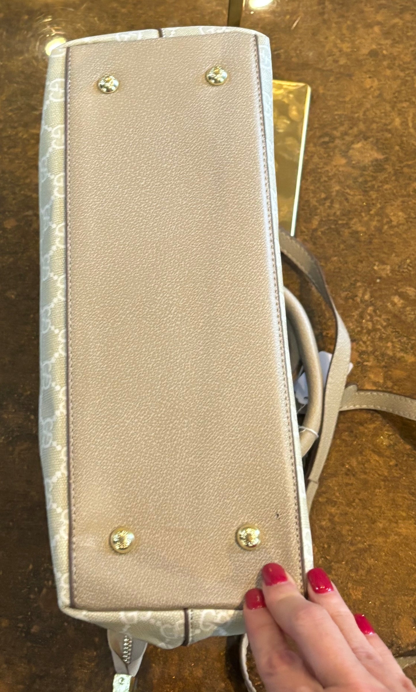 Gucci Tan Mono Handle/Crossody