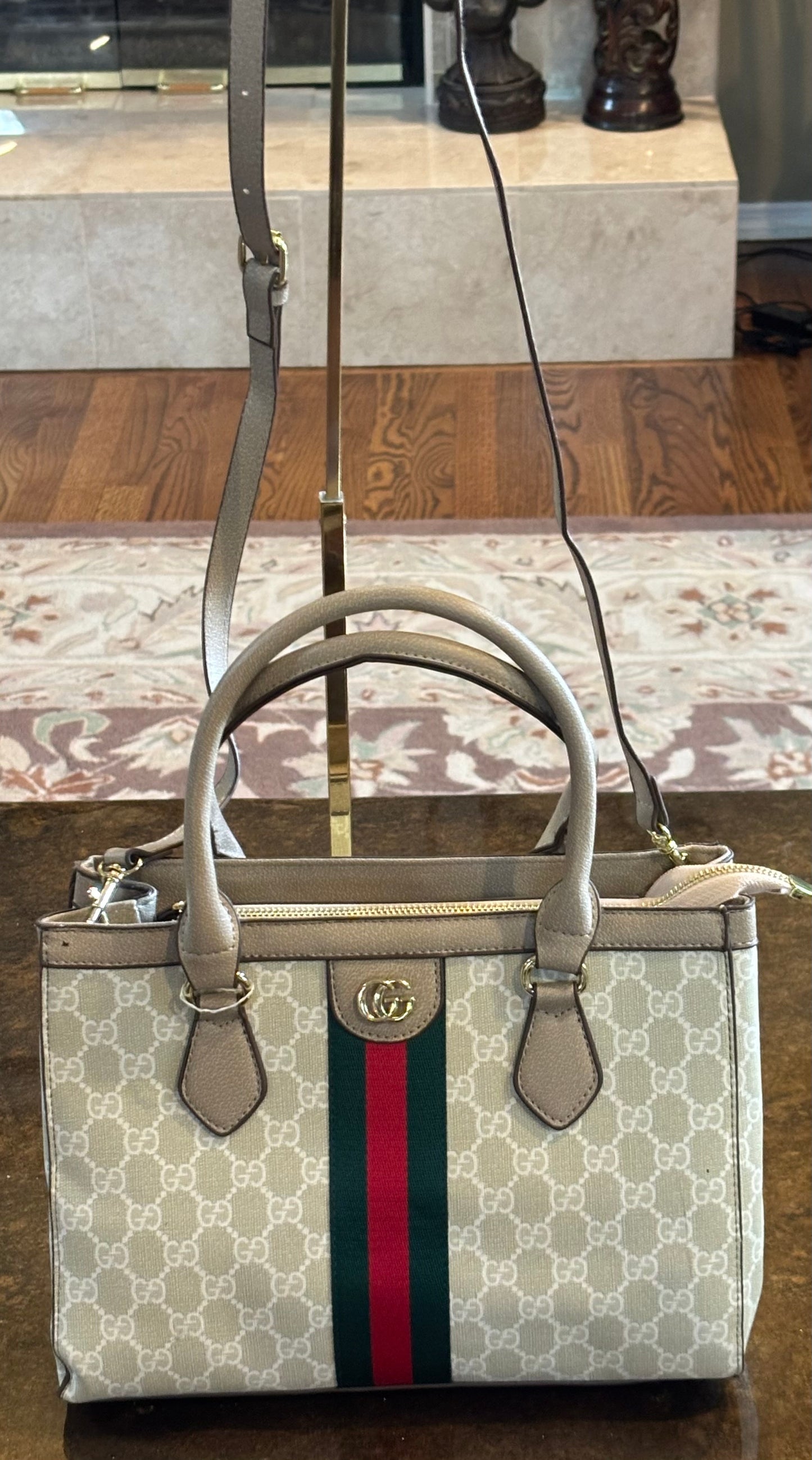 Gucci Tan Mono Handle/Crossbody