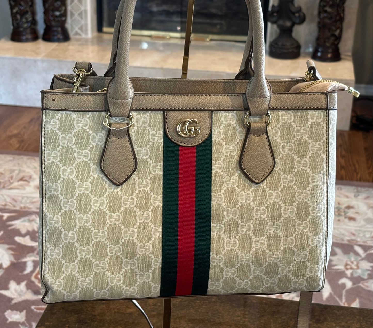 Gucci Tan Mono Handle/Crossbody