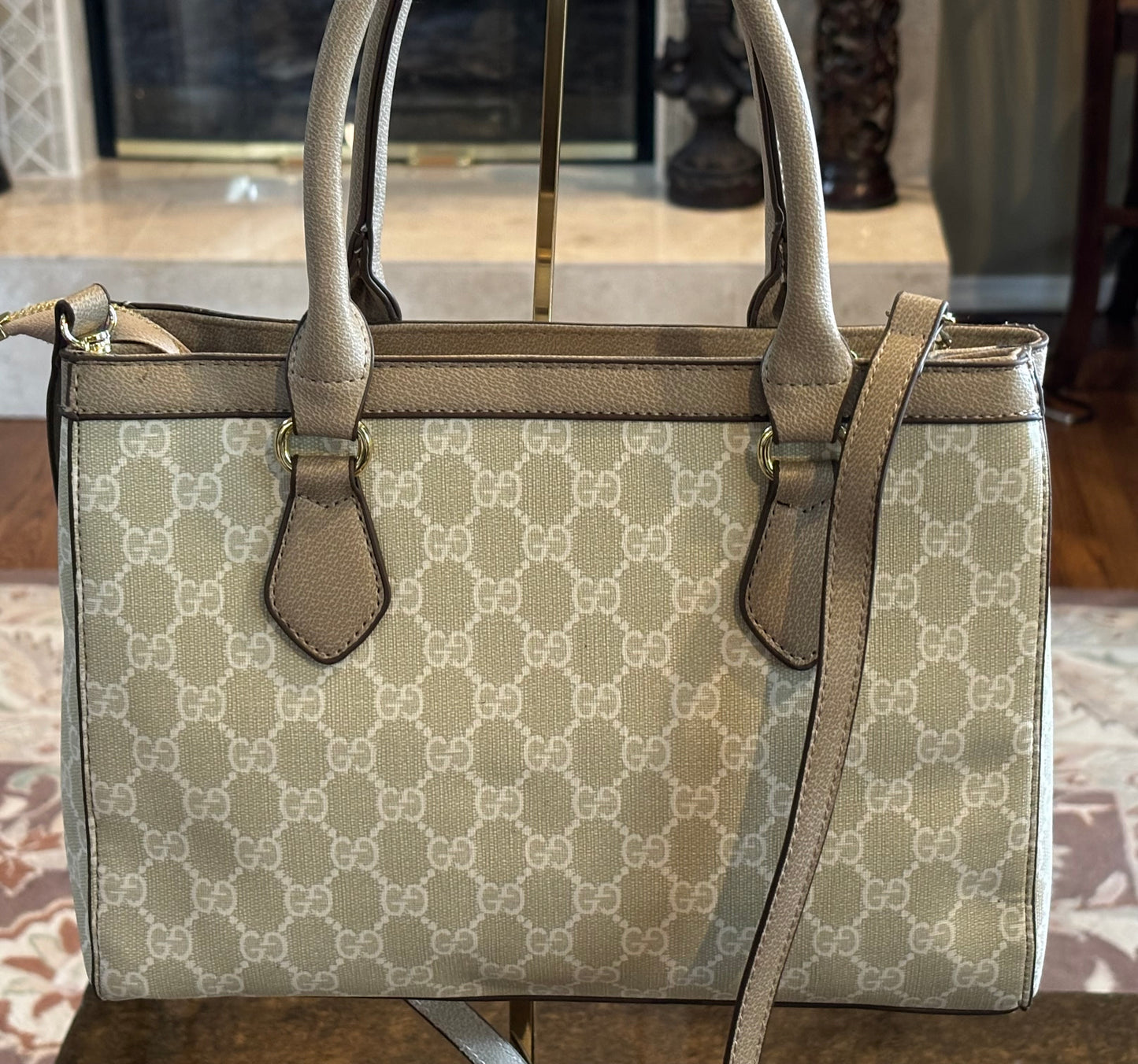 Gucci Tan Mono Handle/Crossbody