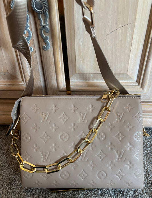 LV Tan Coussin Shoulder/Crossbody 2586