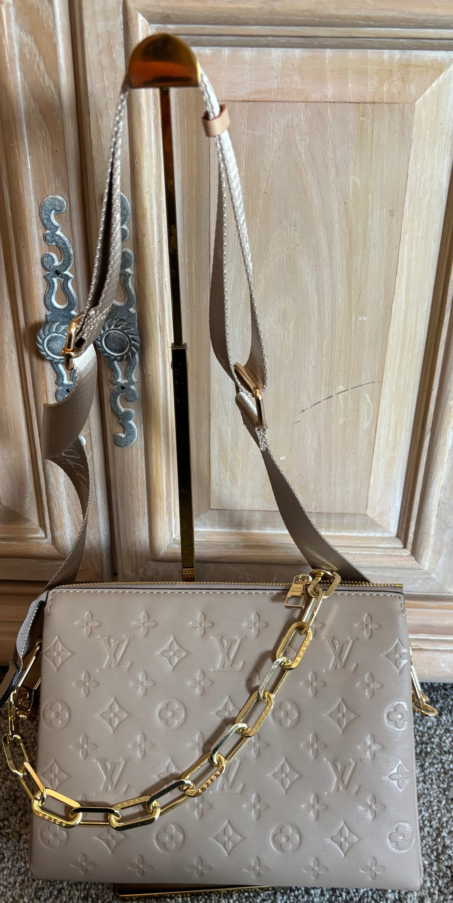 LV Tan Coussin Shoulder/Crossbody 2586