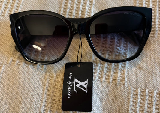 LV Black Sunglasses Gold Detail 2599