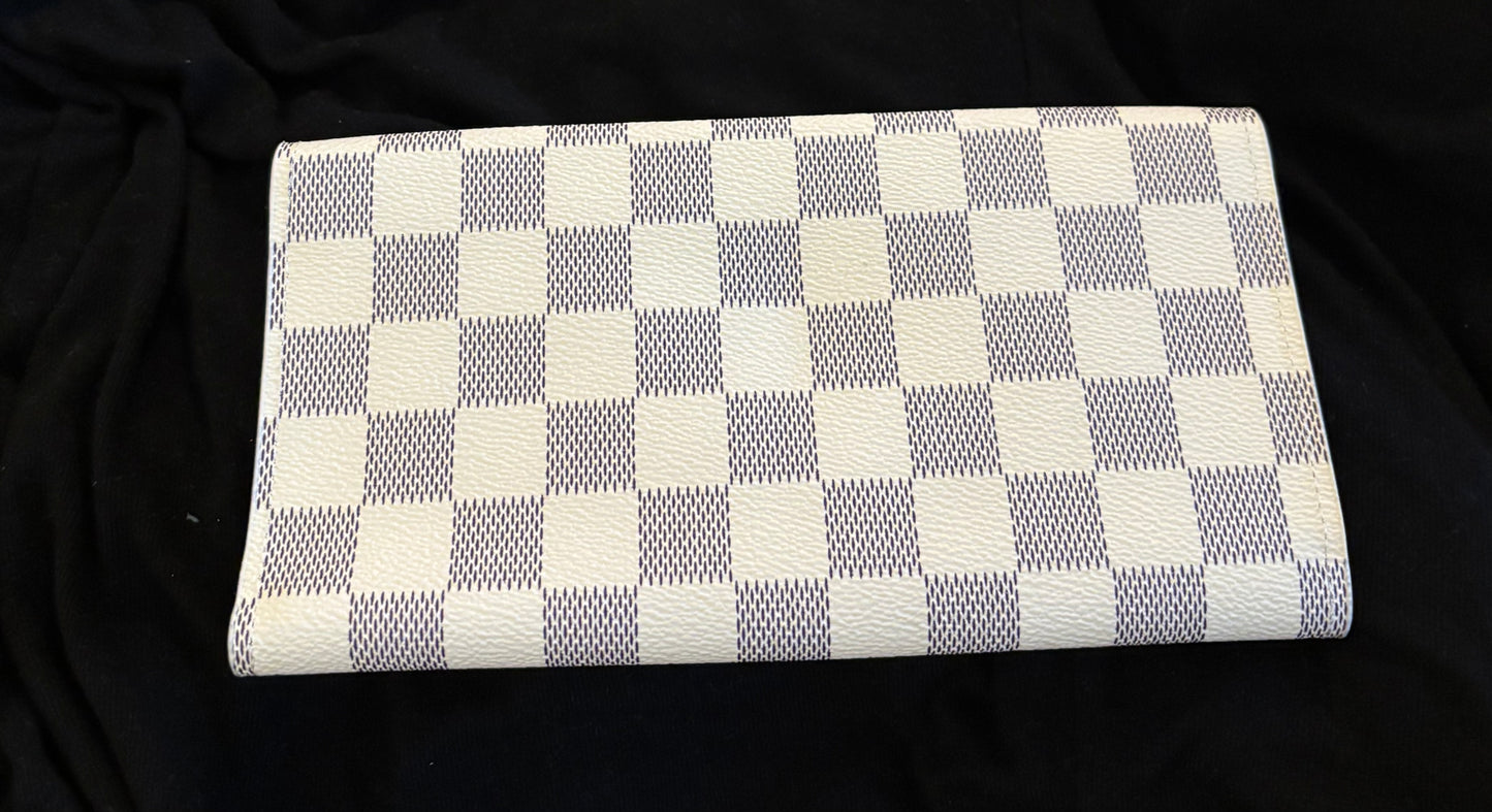 LV White Damier Wallet Large 2607