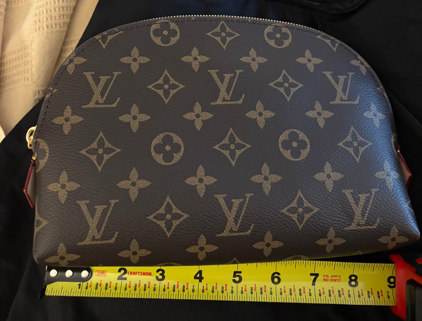 LV Mono Cosmetic Zip bag 2622