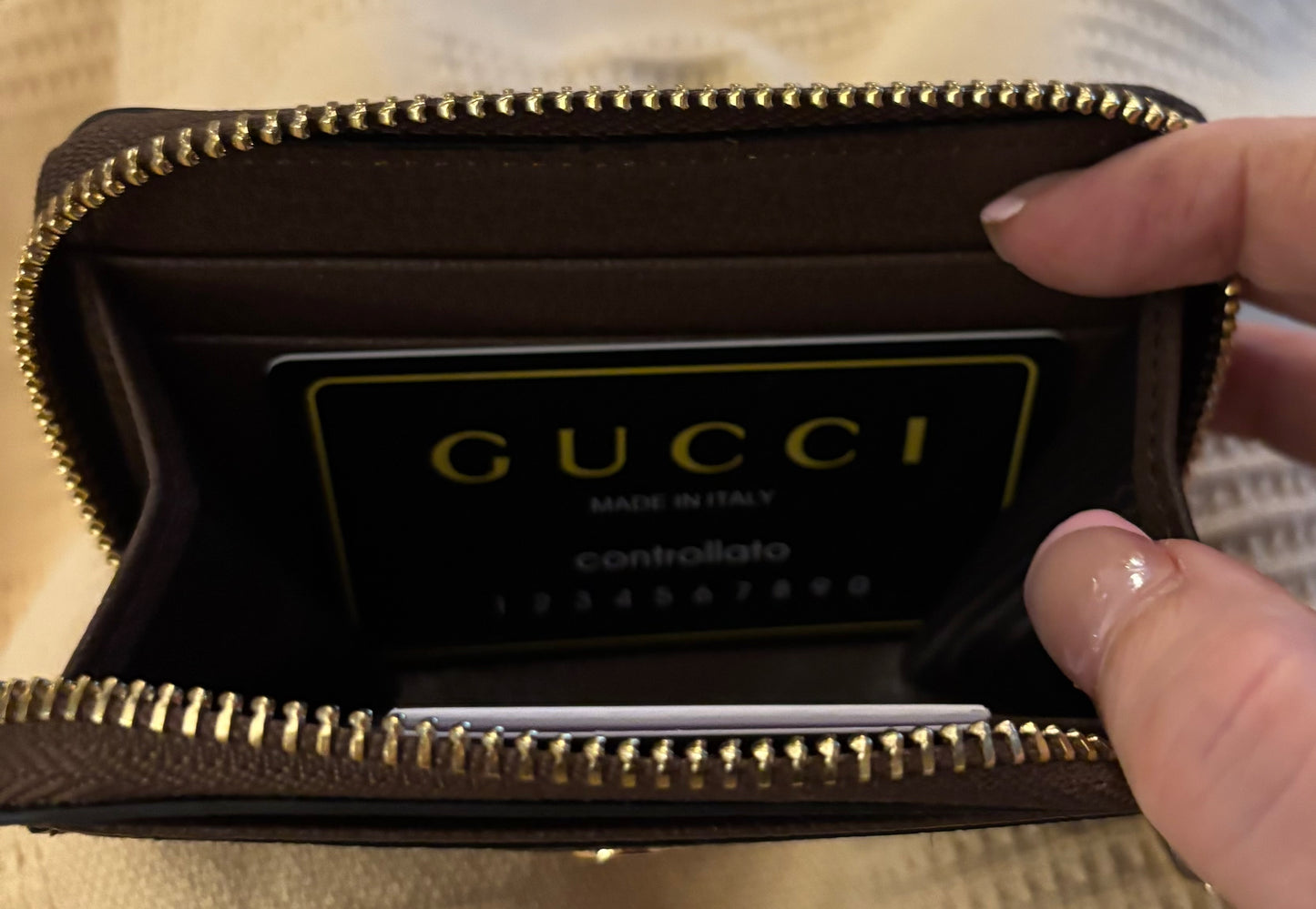 Gucci Mono Small Zip Wallet 2648