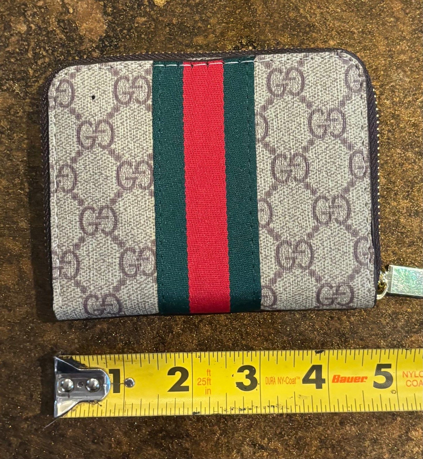 Gucci Zippered Card Holder Wallet