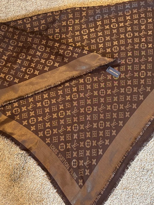 LV 54"x54" Scarf 50% Silk Shawl 2658