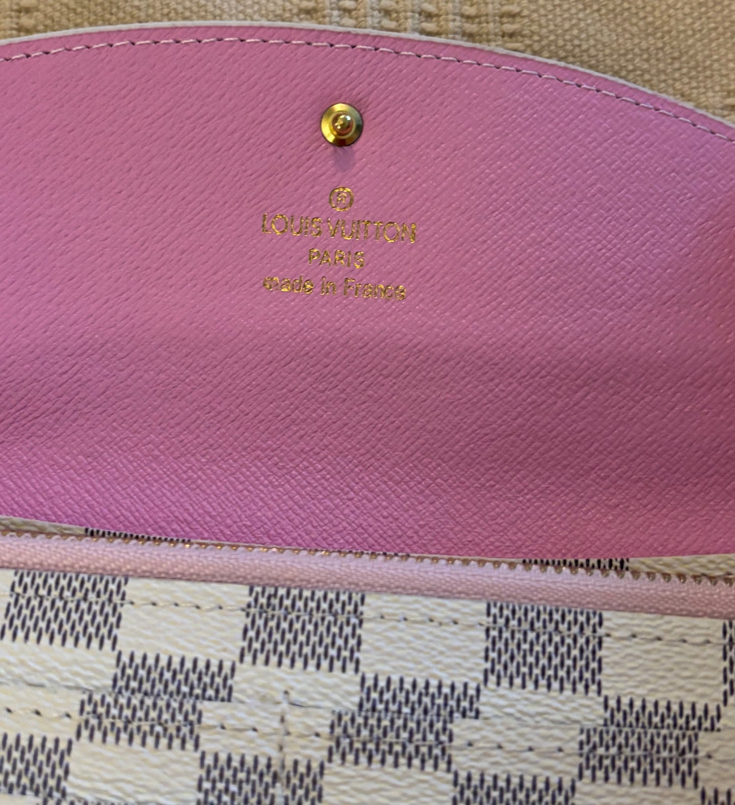 LV White Damier Large Snap Wallet 2662
