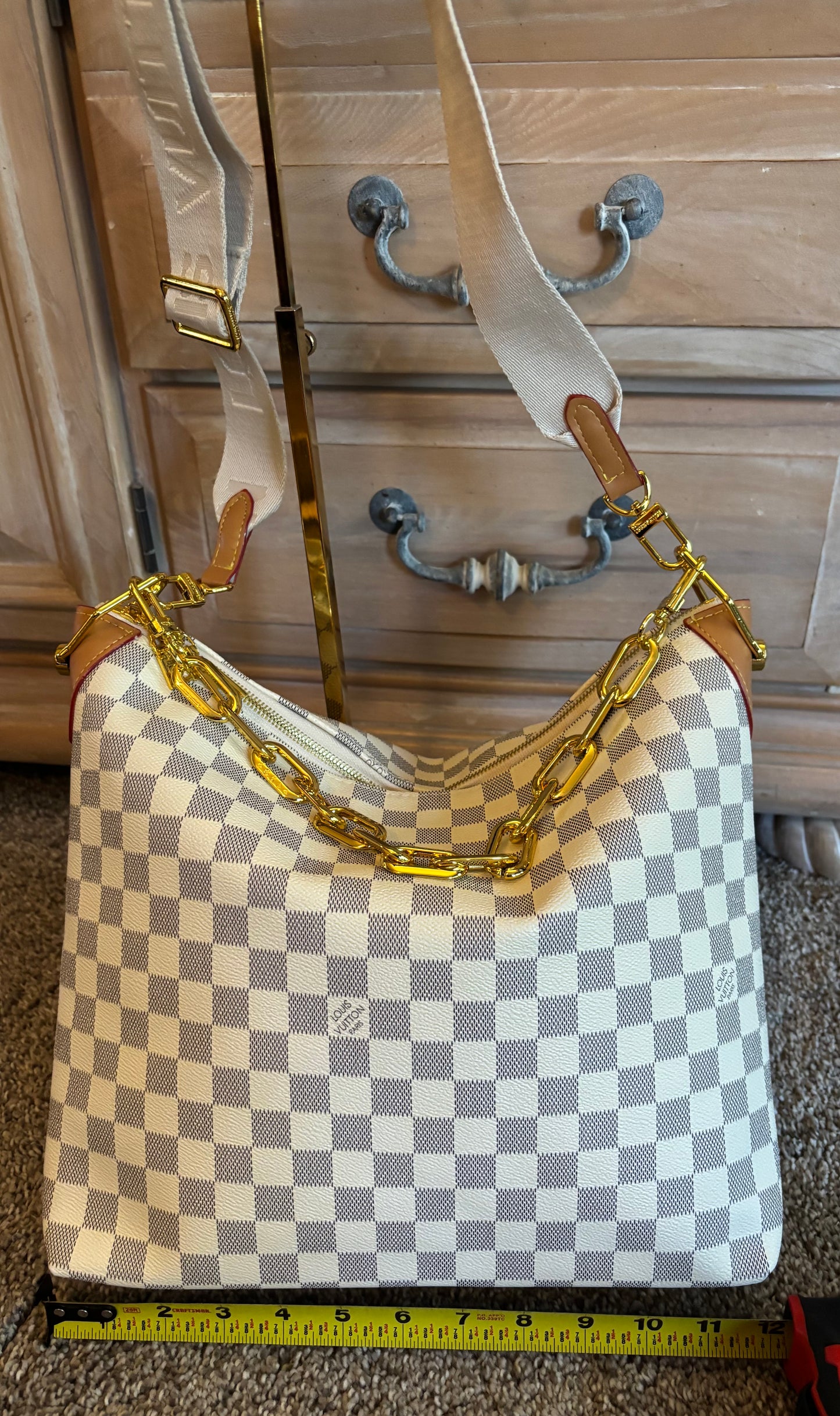 LV White Damier Shoulder/Crossbody 2671