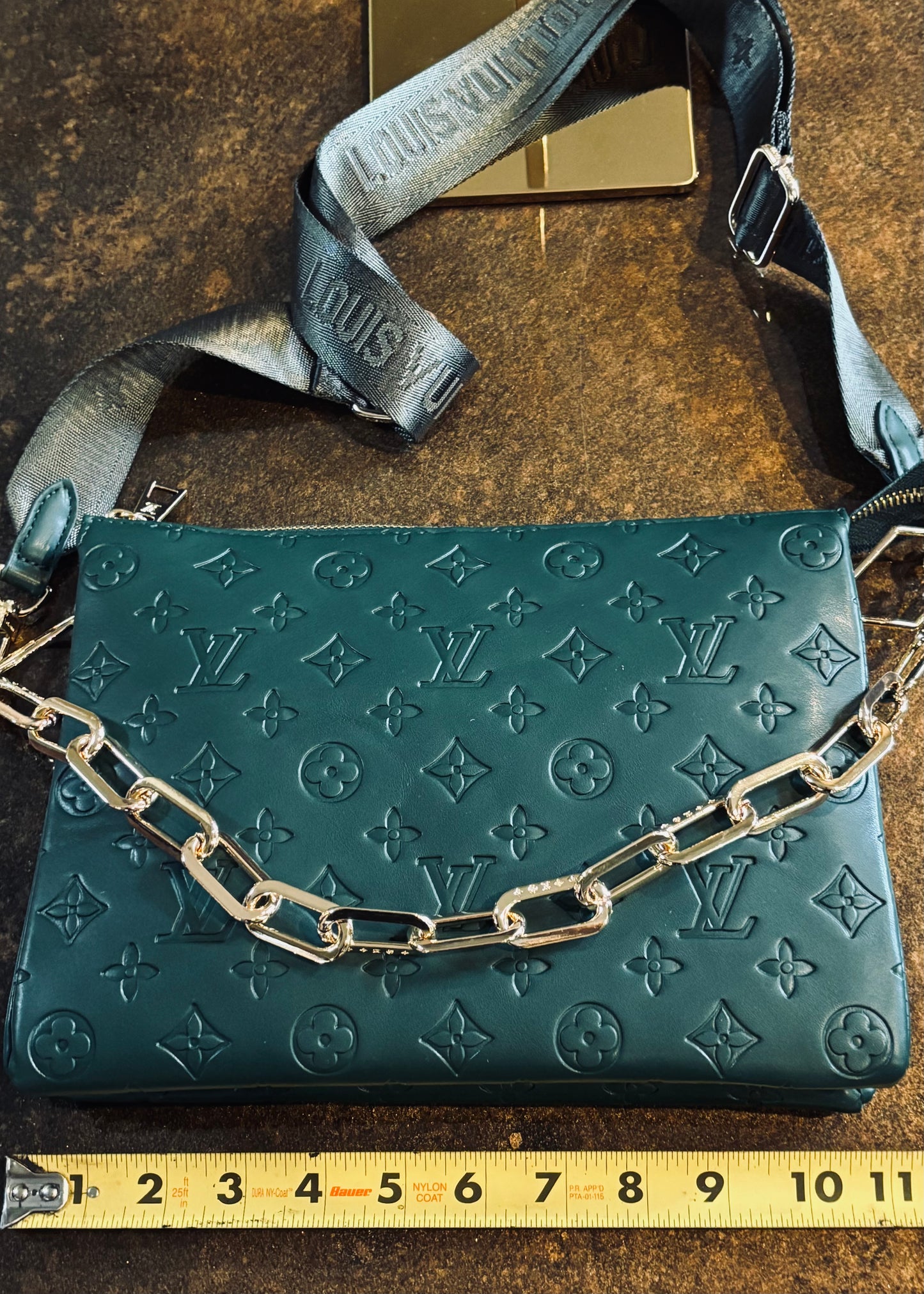 LV Deep Green Coussin