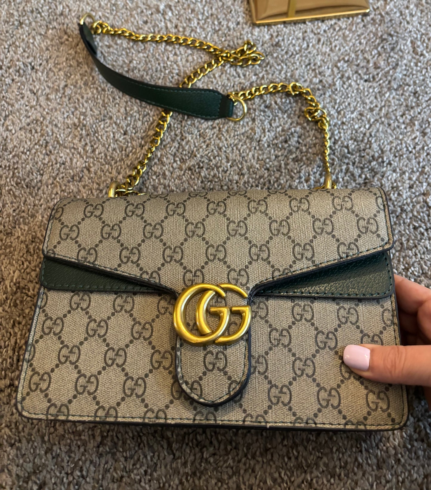 Gucci Marmont Shoulder/Crossbody bag Green Trim 2686