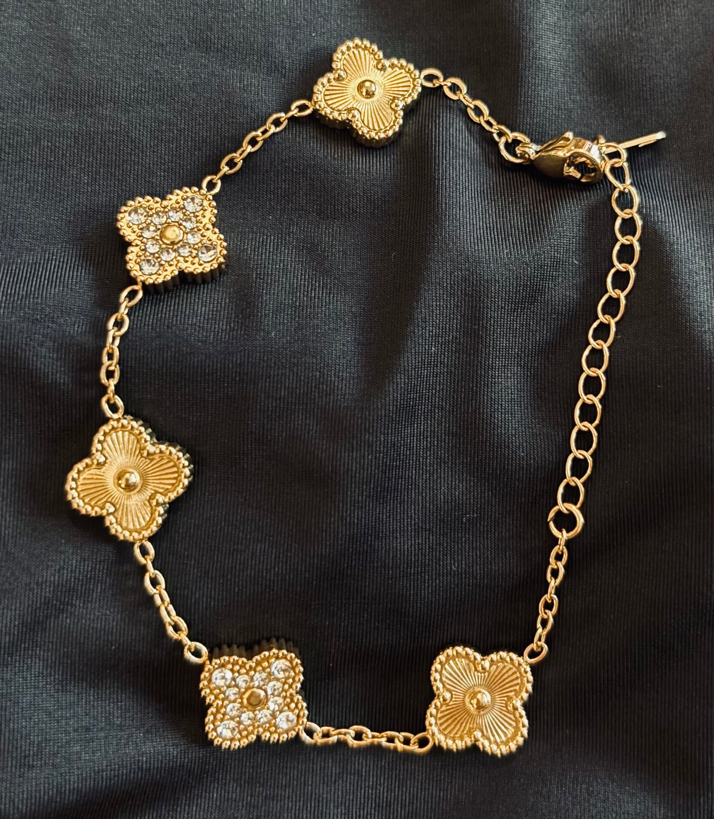 Clover Gold/Rhinestone Stainless Steel Bracelet 2689