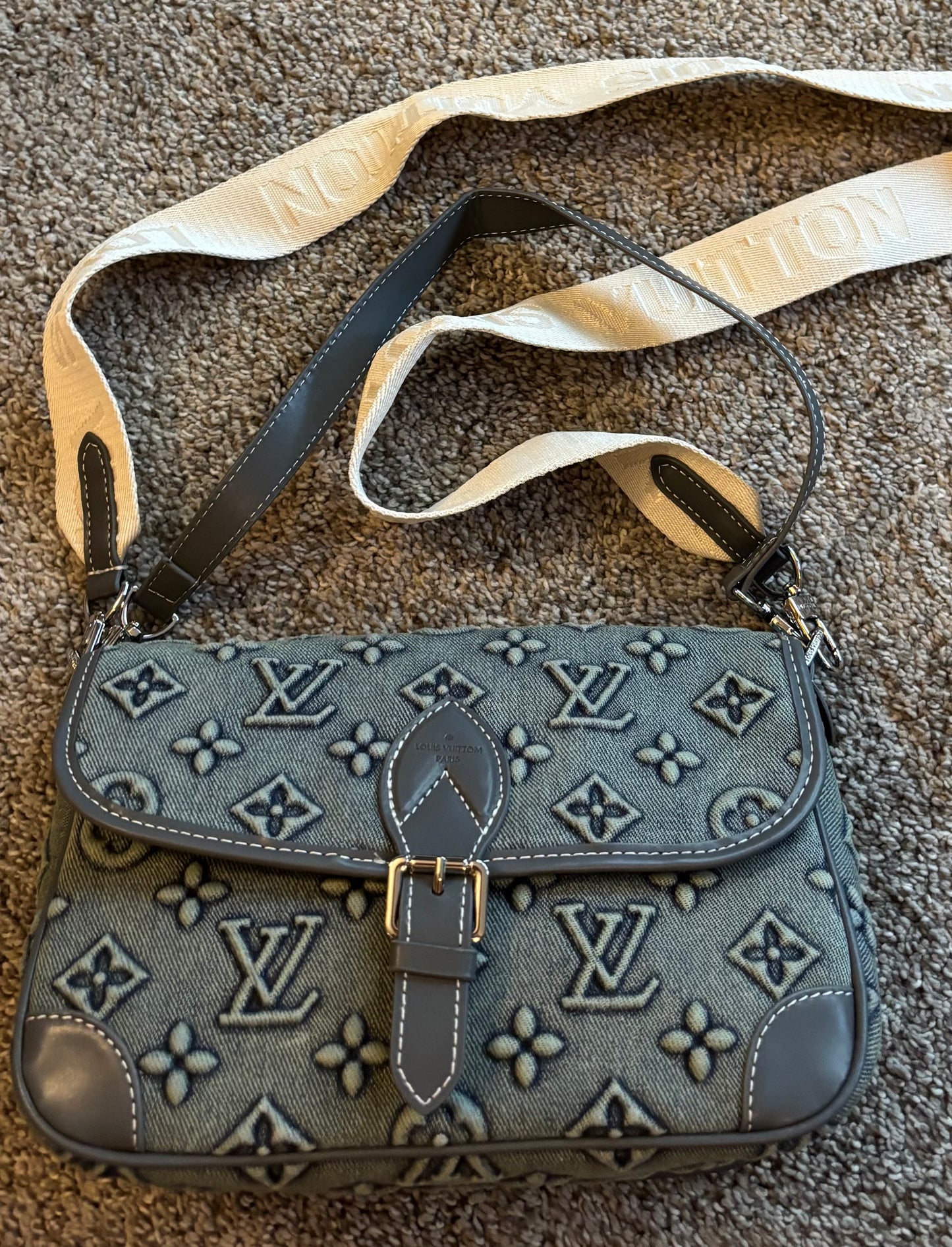 LV Diane Denim Shoulder Bag/Crossbody 2800