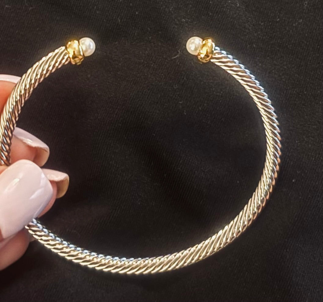 David Yurman Bracelet Gold/Pearl Ends 2697