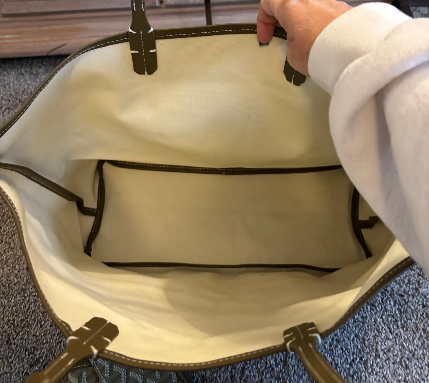 Goyard Khaki Green Tote Bag 2329