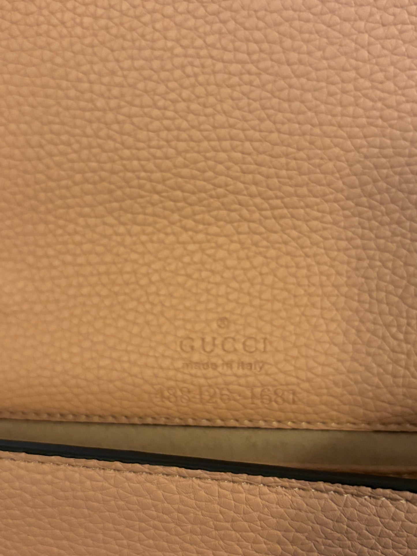 Gucci Small/Clutch/Crossbody 2330