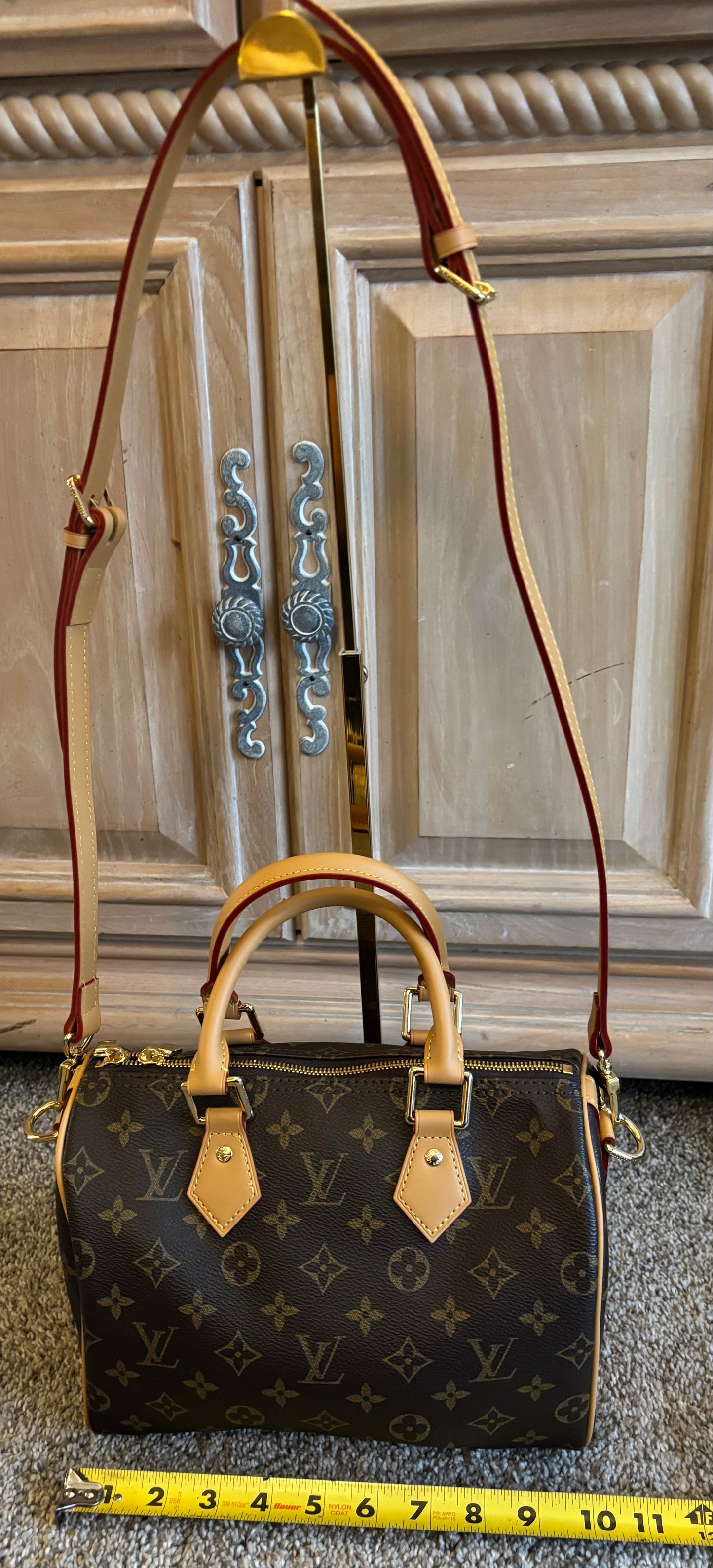 LV Speedy 25 Monogram Handle/Crossbody 2369