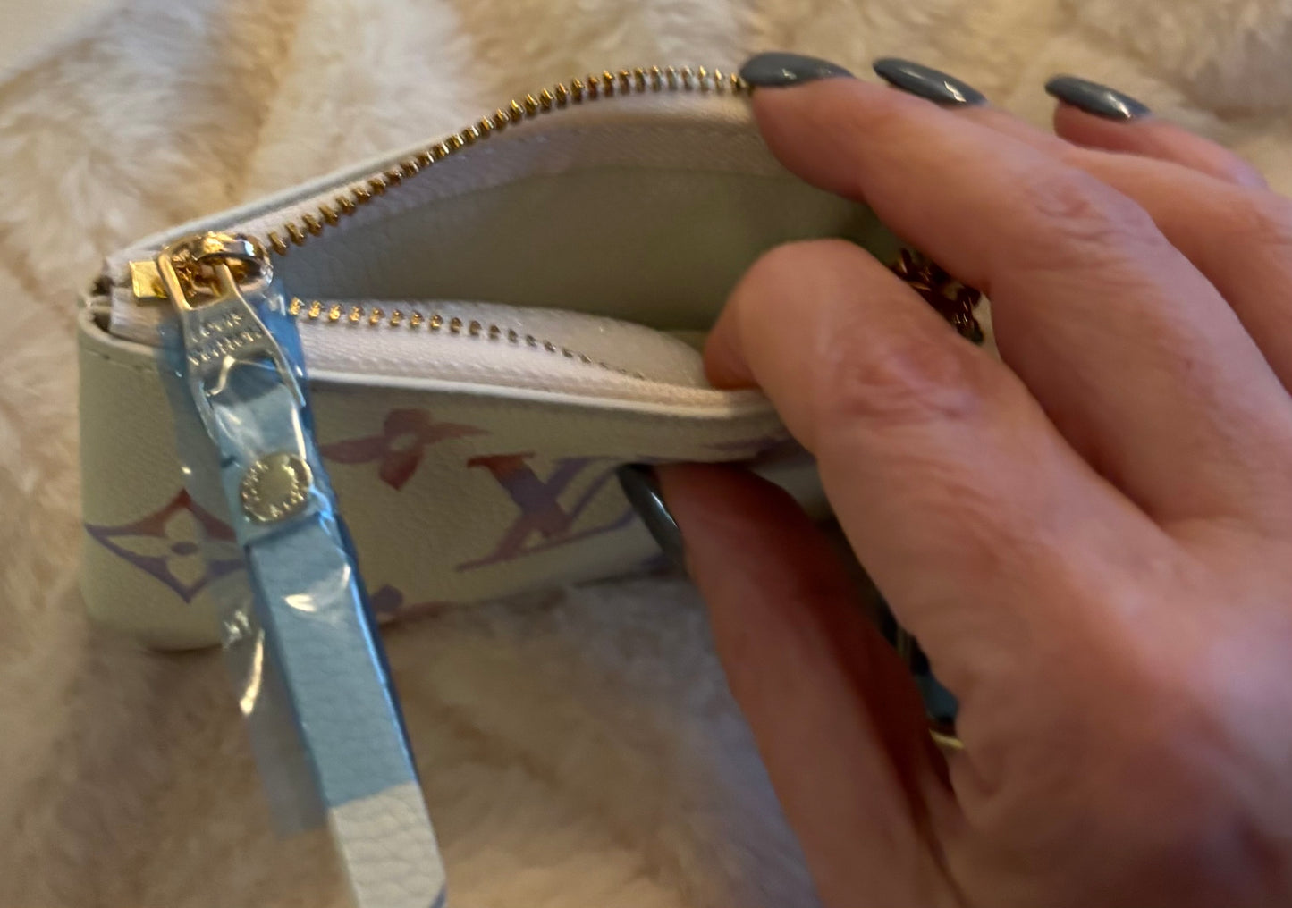 LV White/Pastel Key Pouch 2342