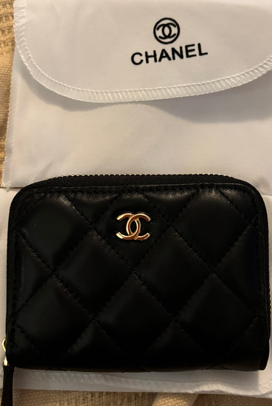 Chanel Zippered Wallet Black