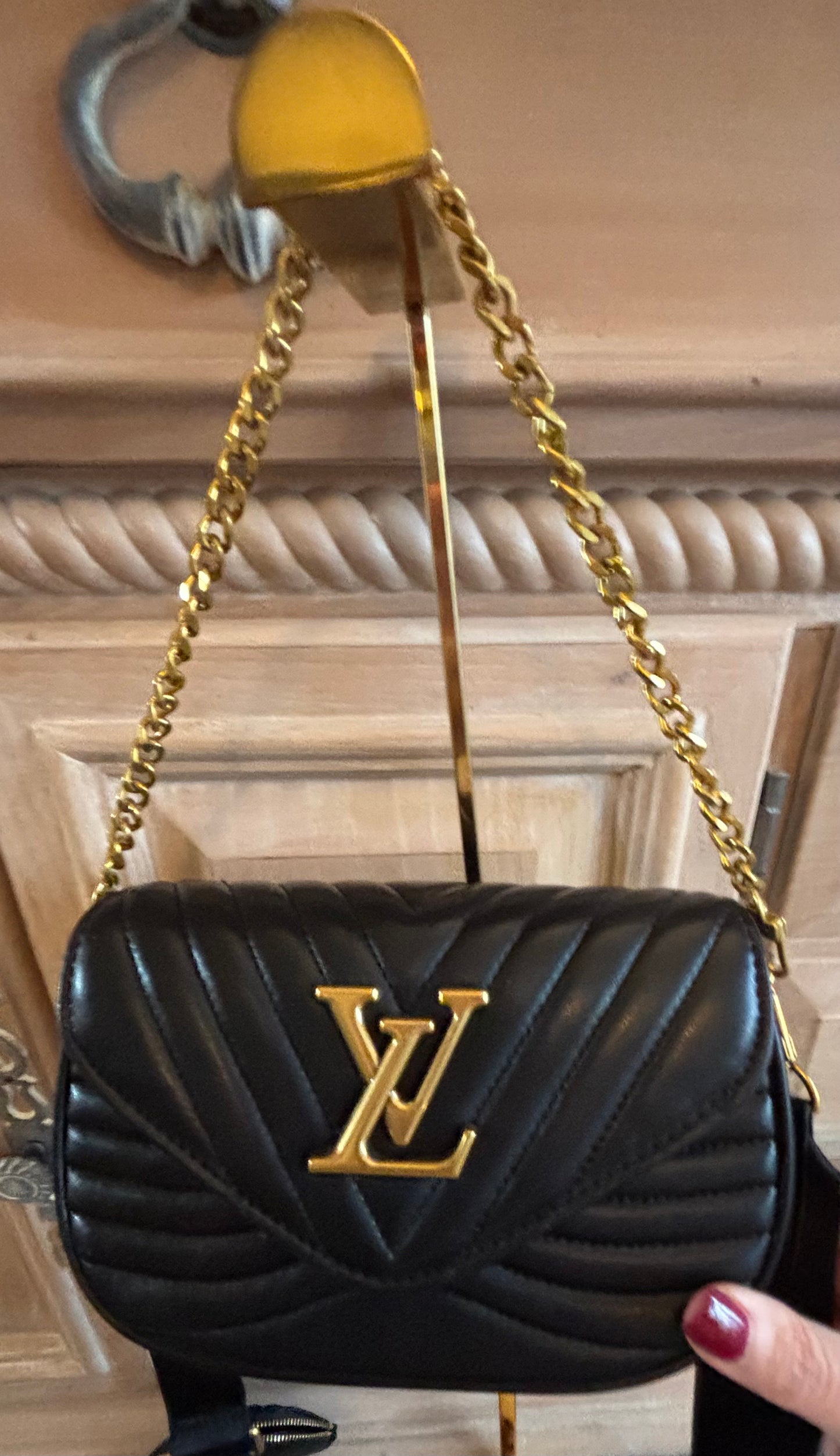LV New Wave Pochette Black Leather 2383