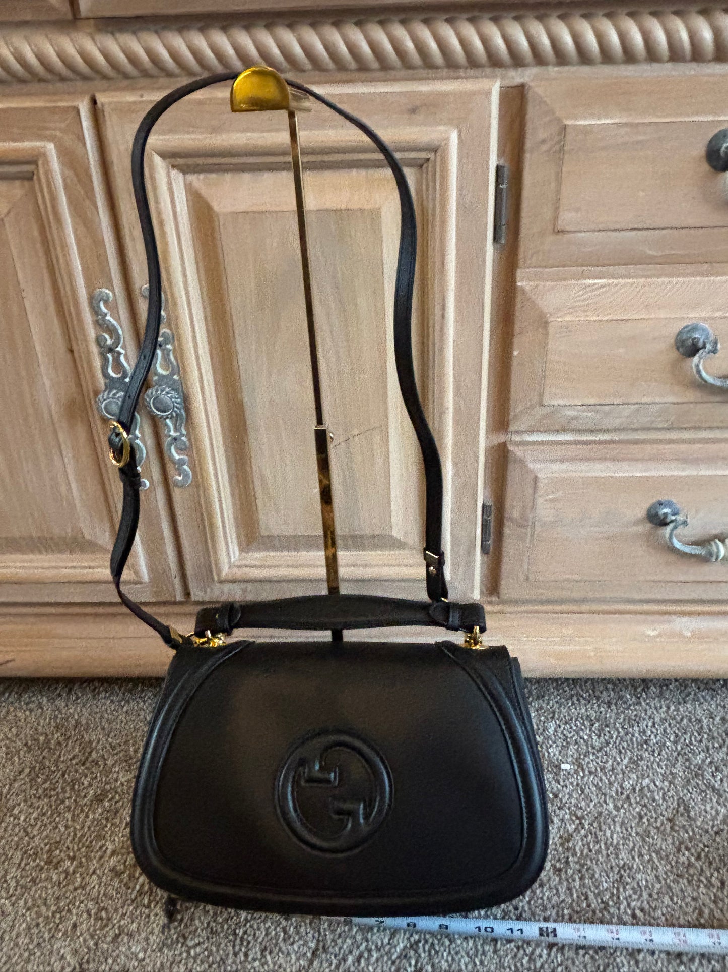 Gucci Black Leather Handle Crossbody bag 2382