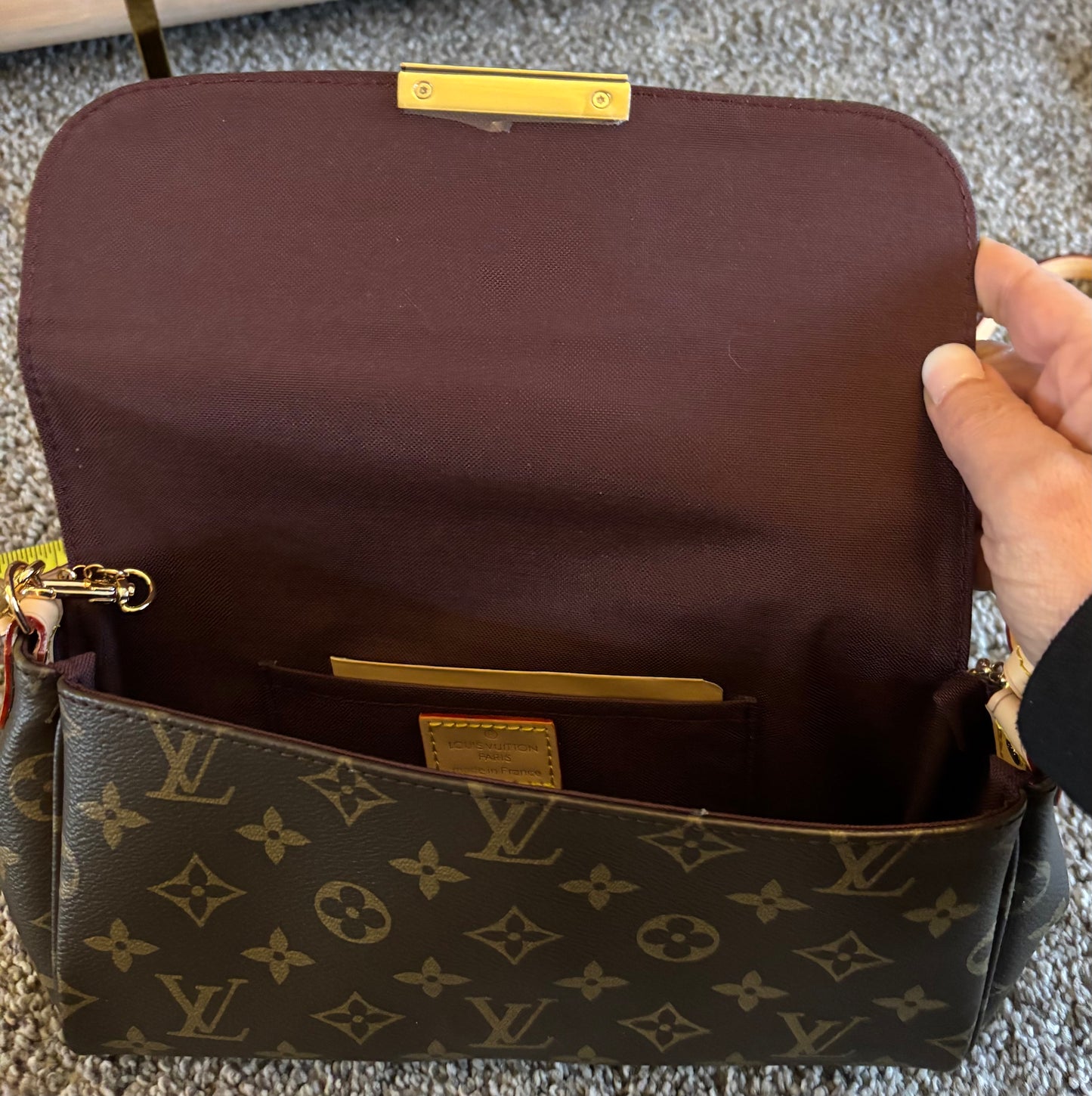 LV Mono Crossbody Gold Chain 2390